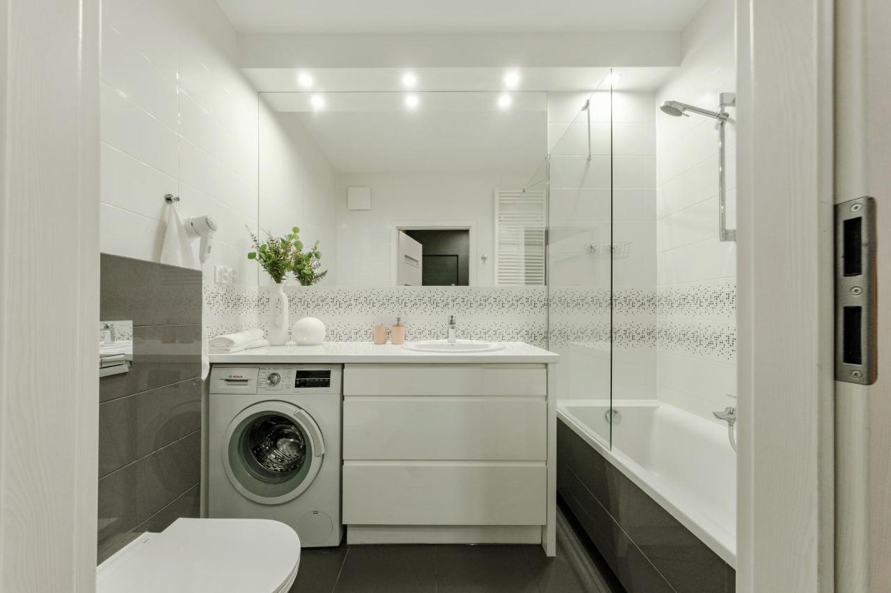 Studio Wola Apartament Kasprzaka - Wifi + Smart Tv Varsovie Extérieur photo